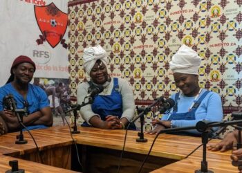 Les NANA BENZ DU TOGO sur RADIO FORET SACREE