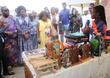 La 2e édition du salon artistique bat son plein sur l’esplanade du palais des congrès de Lomé