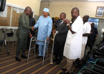 Sécurité routière : Deux ministres assistent les accidentés au CHU-SO